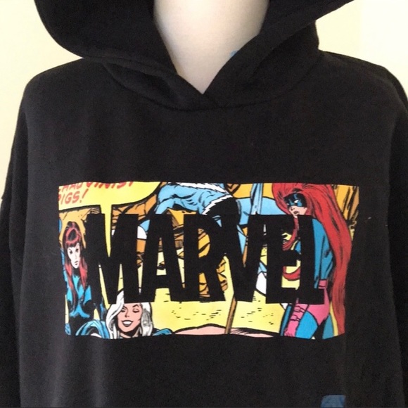 New without tags! Pull & Bear large black Marvel hoodie - Picture 2 of 6
